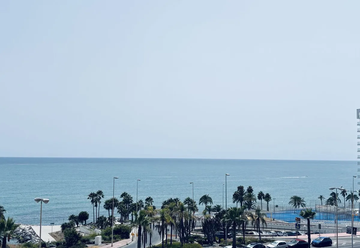 f59500a0-dada-4343-939f-a6a91887d2c6