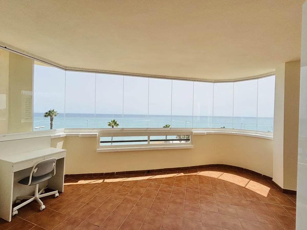 f7724b89-e516-4f7a-836a-e181f2d7dfcb