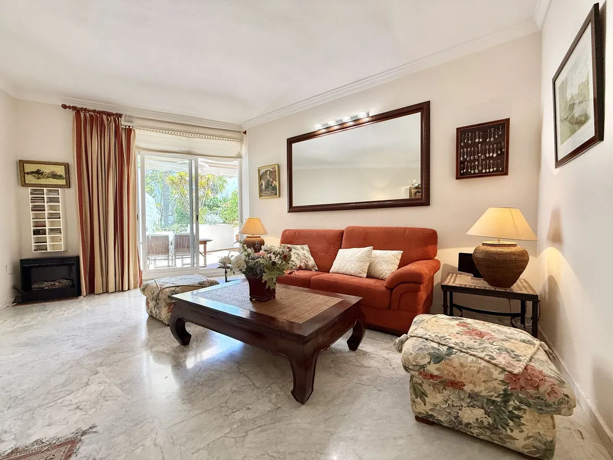 6f633380-ff48-4f51-a081-79bb000b45ef