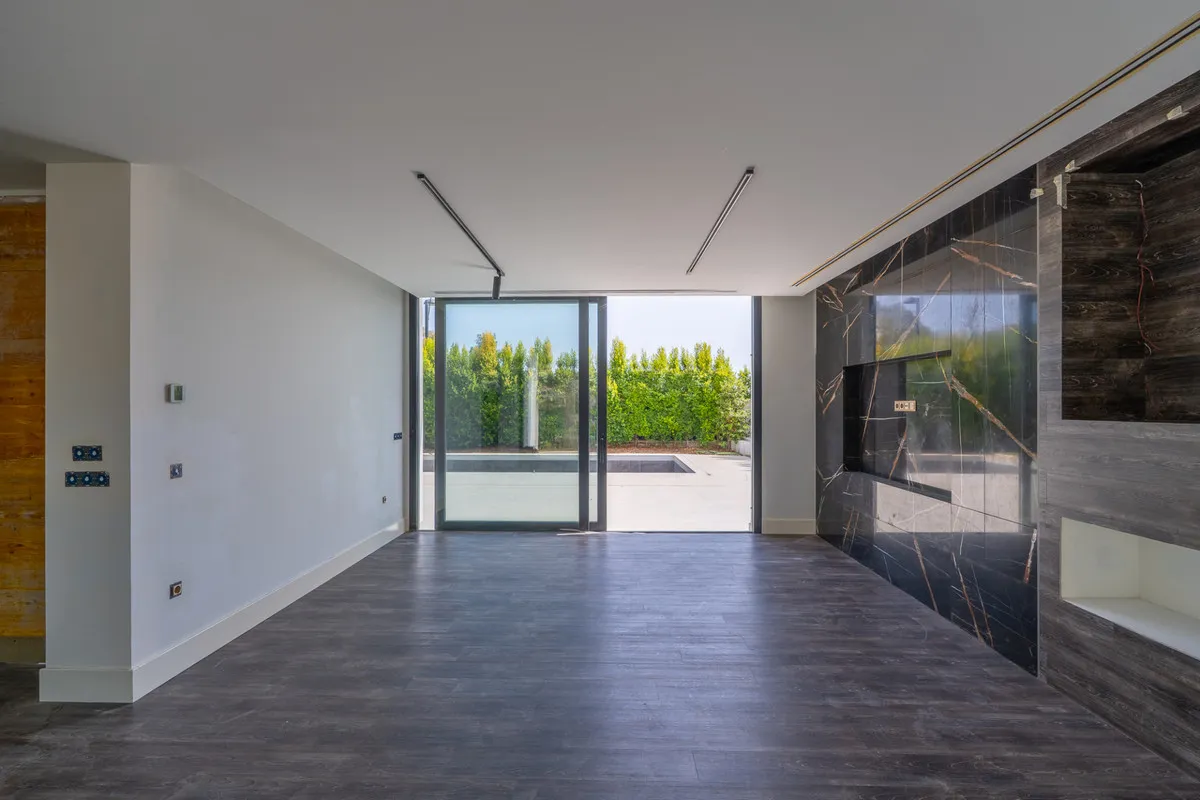 7f8275e7-6d04-455e-9e78-c3fa14873229