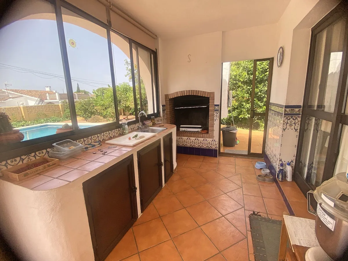 fa847d3a-d910-4cbf-af12-624cbd5a1f44