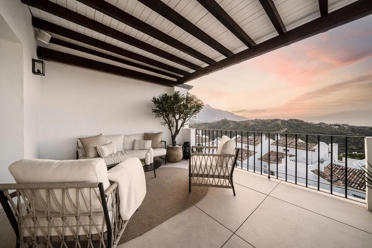 b16dc810-d6da-4cf3-8f71-9a635d34699c