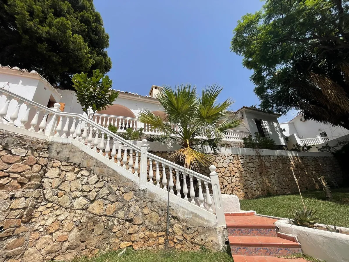 5b5c8e29-dd51-49f4-94b3-de7ed64ce90f