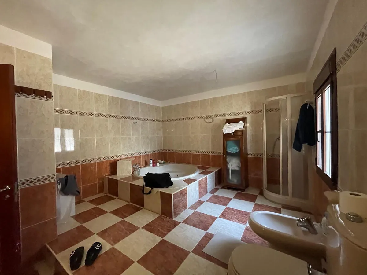 c30c859f-b388-4a34-995b-b305926f241b