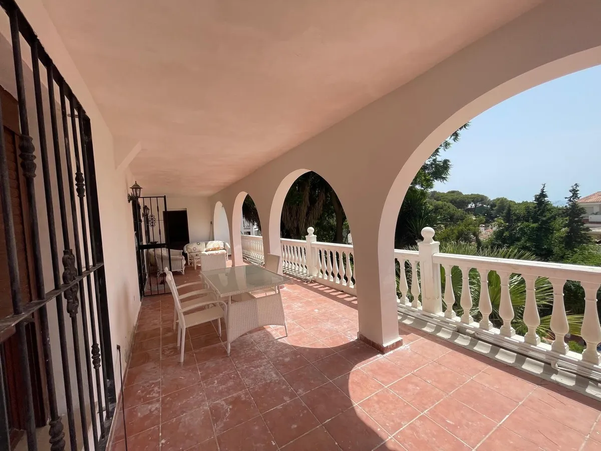 fd9d64d9-fe47-4107-abc3-84a738506a4c