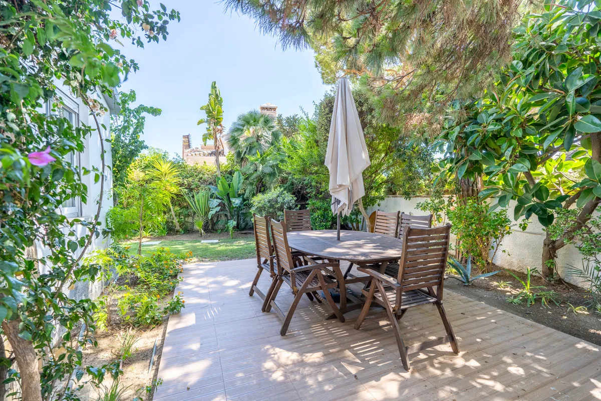 d03116d4-8c2a-436f-8849-896cbd44bf1b