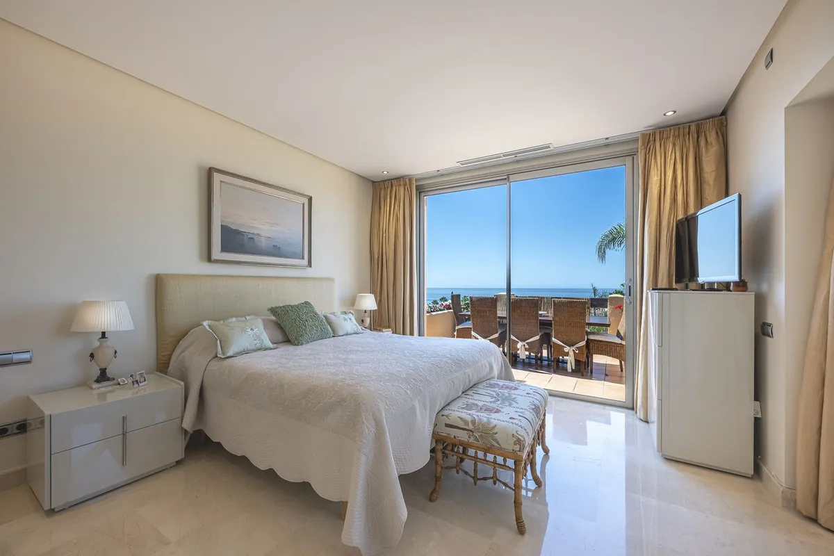 677558d9-42c8-41b4-97db-2a9be06b8a87