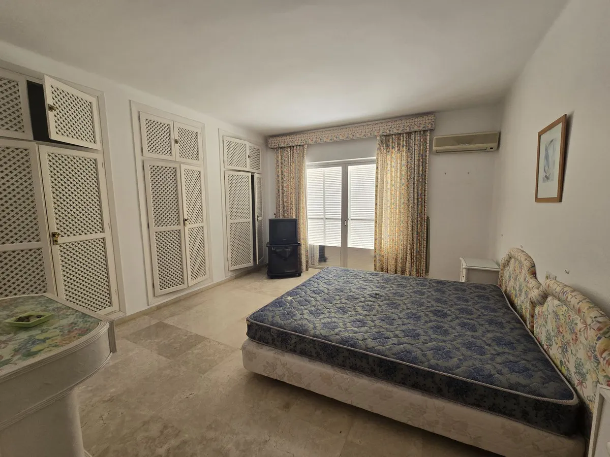 bae92d95-c3aa-4f39-8d70-034b2b274460