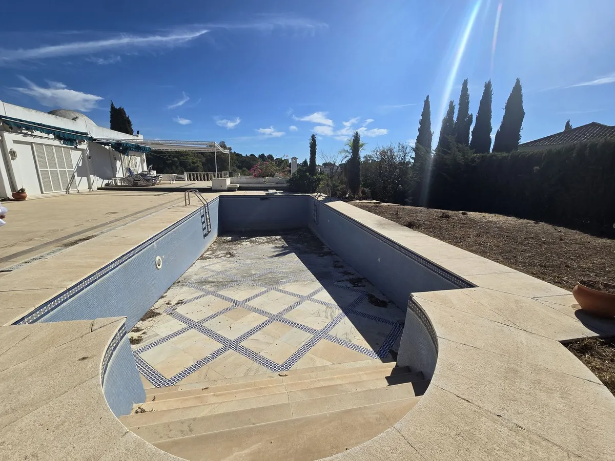 e0fe3b18-1fb1-4395-9620-7b82779c0e82