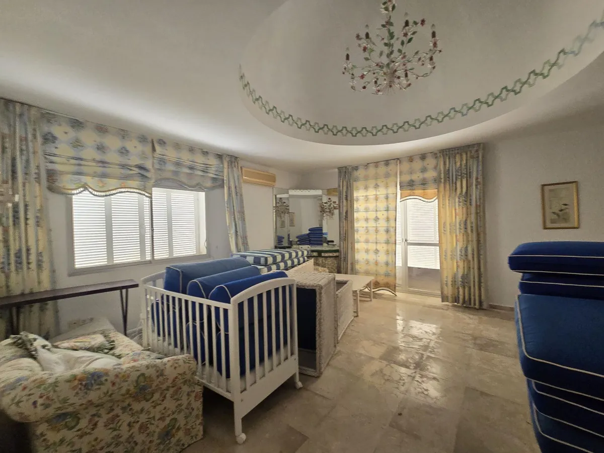 e5c41190-f0c2-40a0-9d29-6b7d6469d748