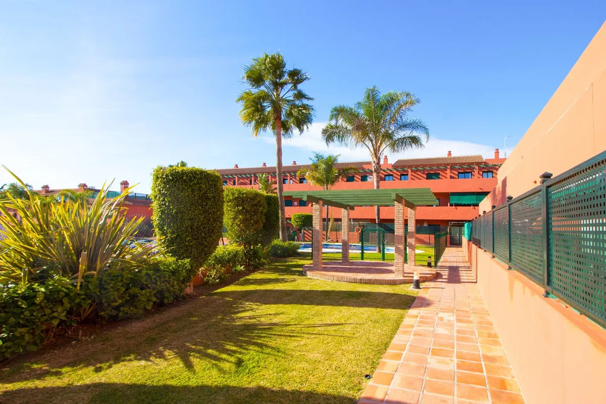 65e78a53-d16c-47d2-a700-0f7903a5155f