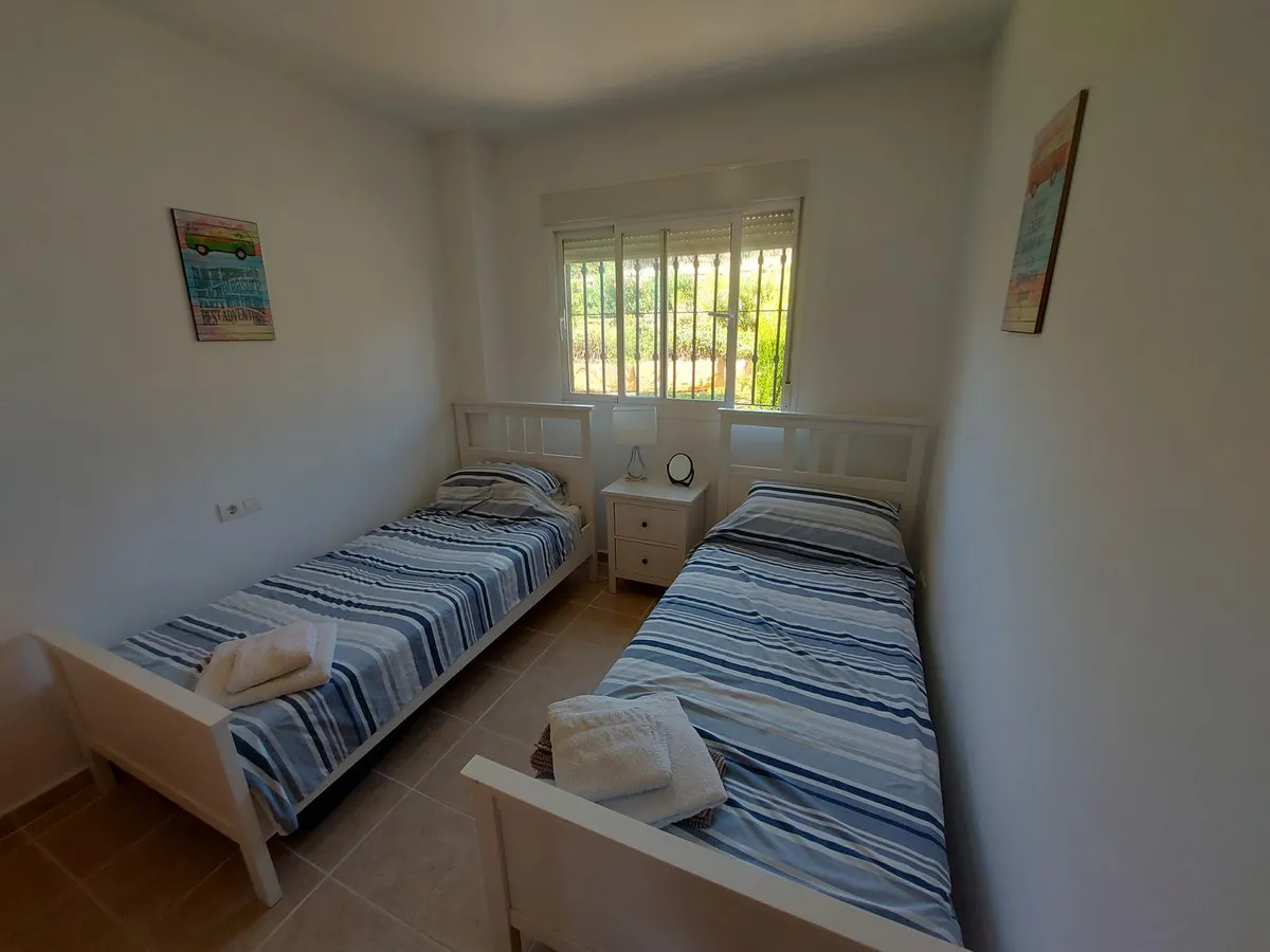 835bee88-014a-4617-95a0-114d956d2655