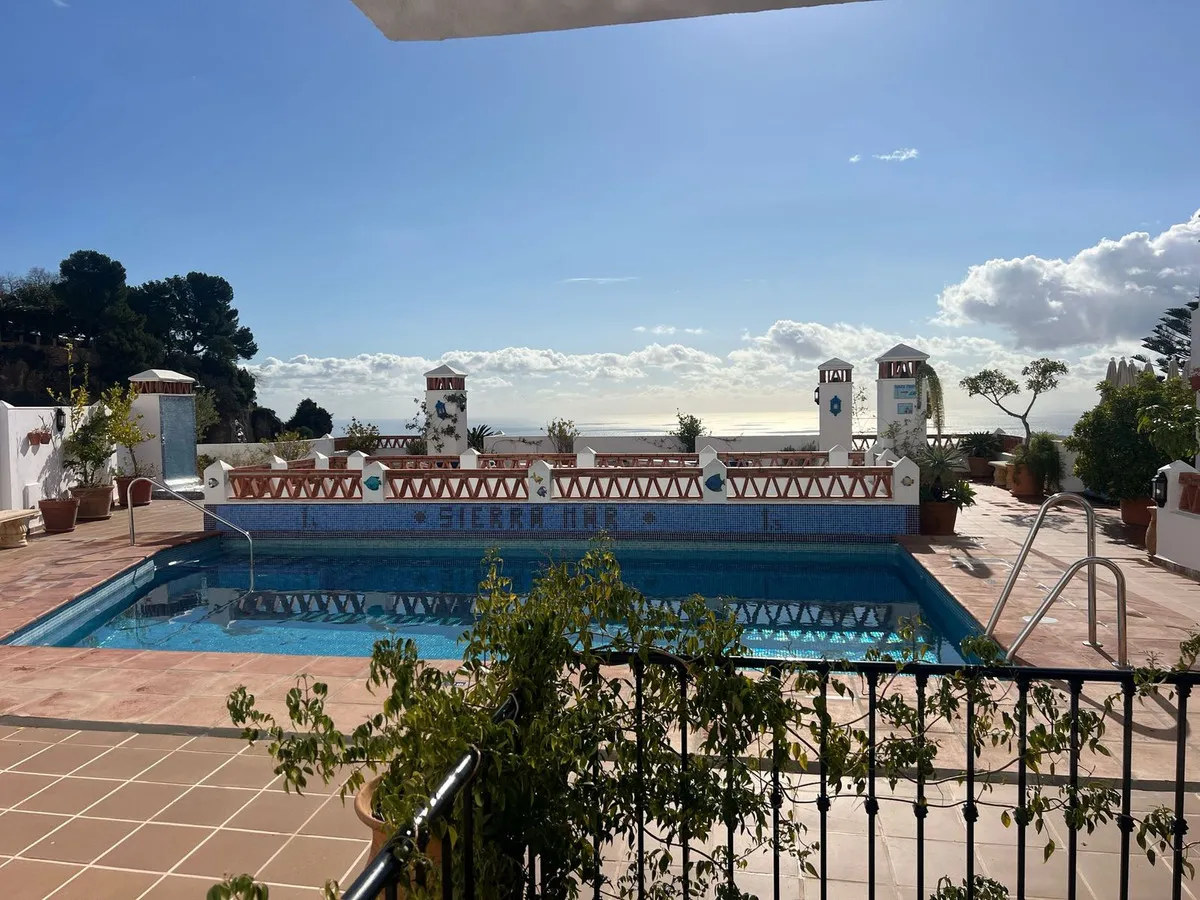 90f4d827-2e55-49ae-9c2e-370a66a83111