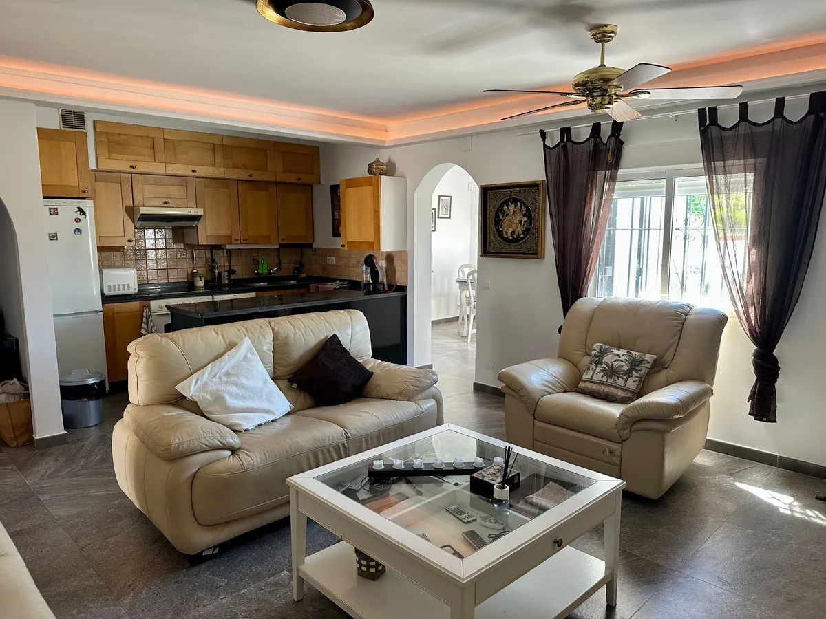 1301cf6c-8020-479c-856f-cf8923dccb5e