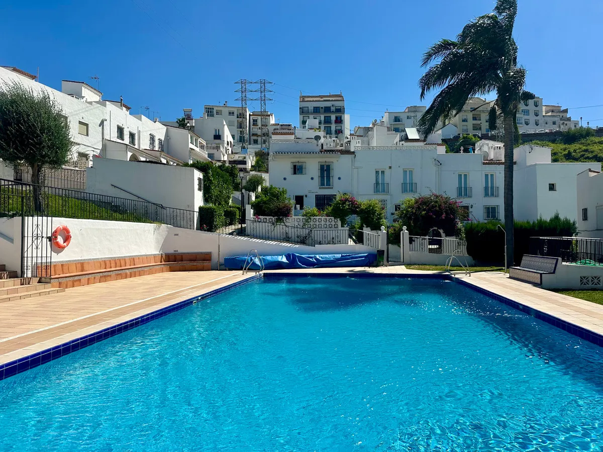 4a990bf3-fad9-41aa-85fc-5e83ba019588