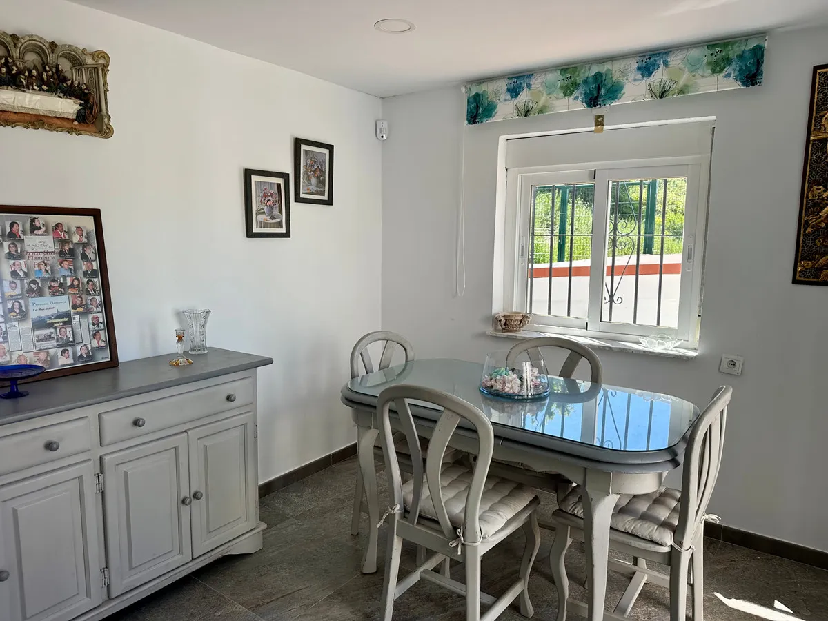 dcff1a90-0095-4ced-8e3b-ef2d82484bd3