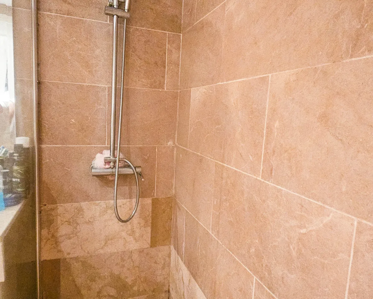 f90643cb-07cb-4c79-847a-eefbc5e408bf