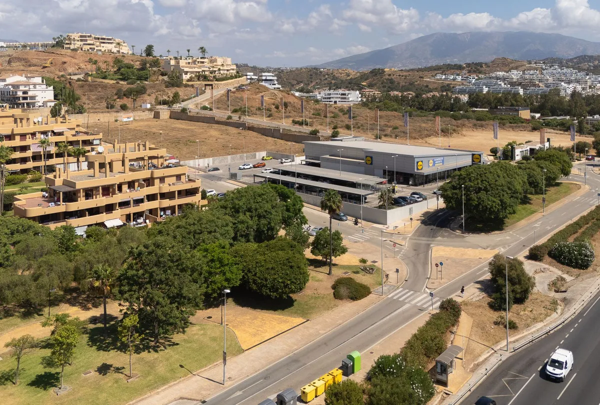 5175da1e-22d3-46fe-9fb6-b202ba5b44c5