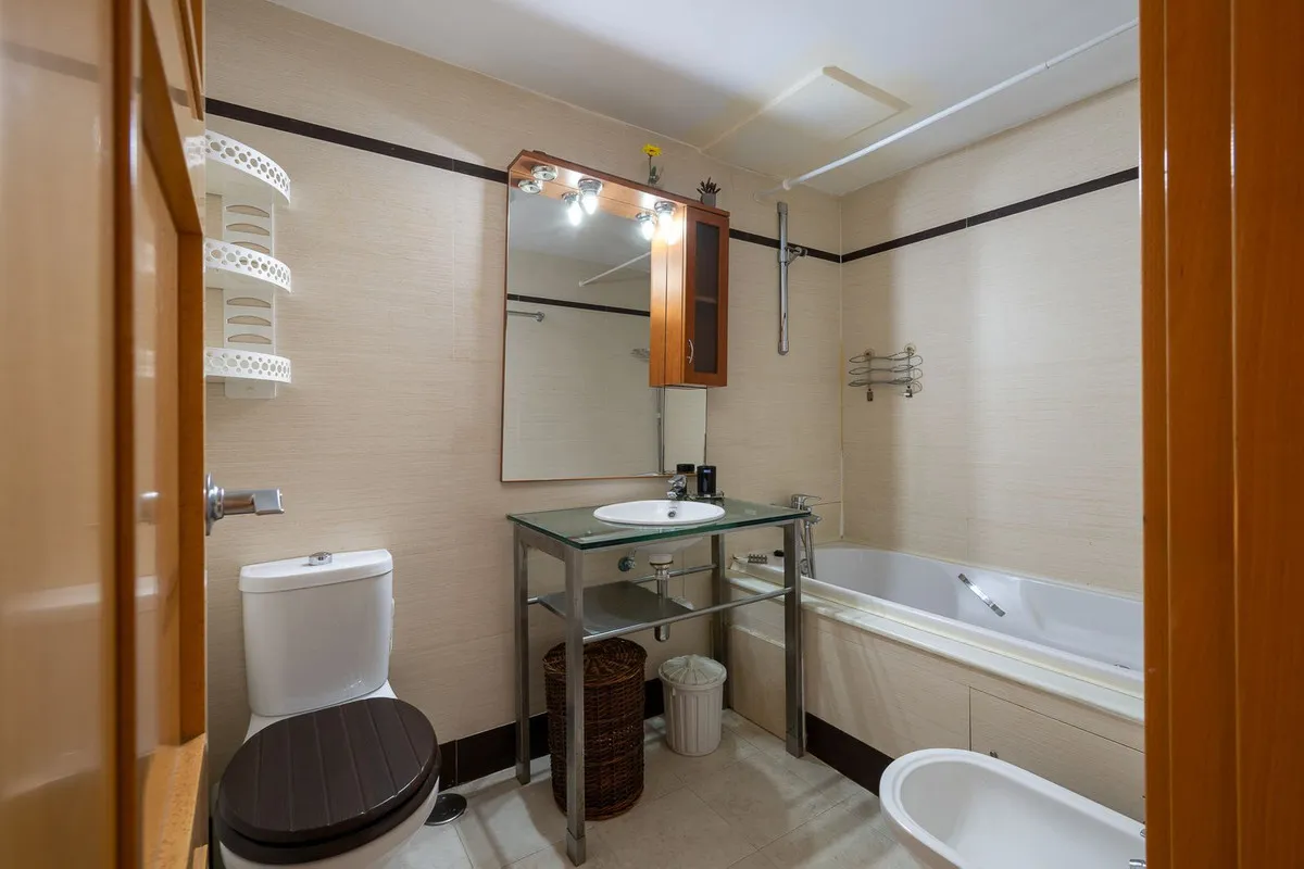 e3cb878a-5fc8-4fad-8d49-9511171cb891