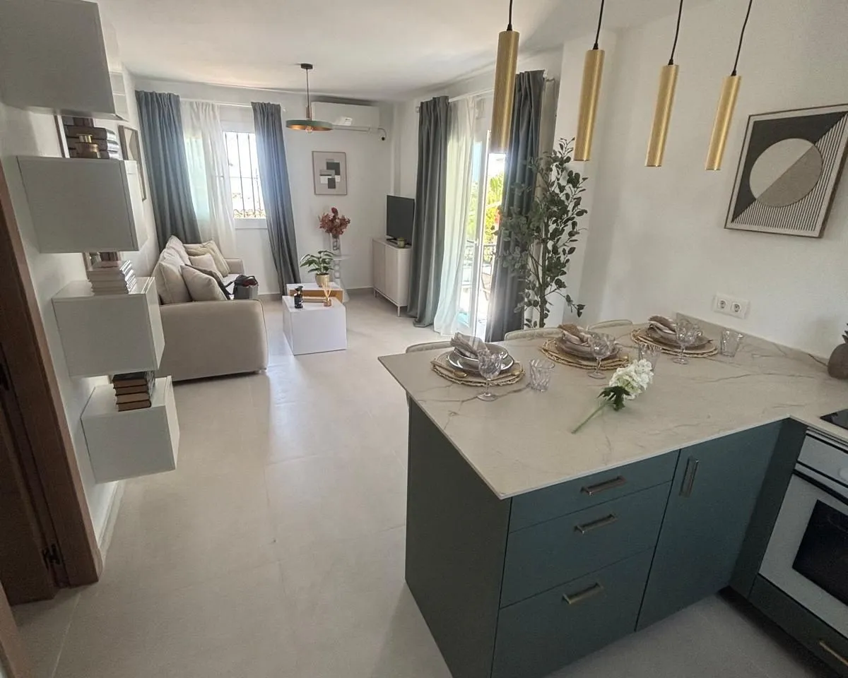 ee4bd79e-652c-4efc-873a-d52a4dead8f6