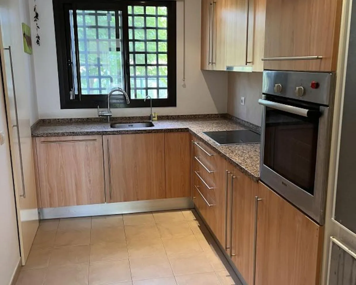 8ae1fd61-3b94-4bc4-a7fe-ada9d837c3d7