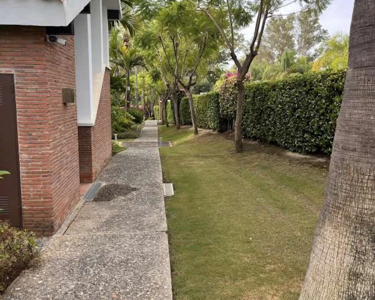 f8ad15b2-ce4f-4ee6-ad77-c0127cb309a7