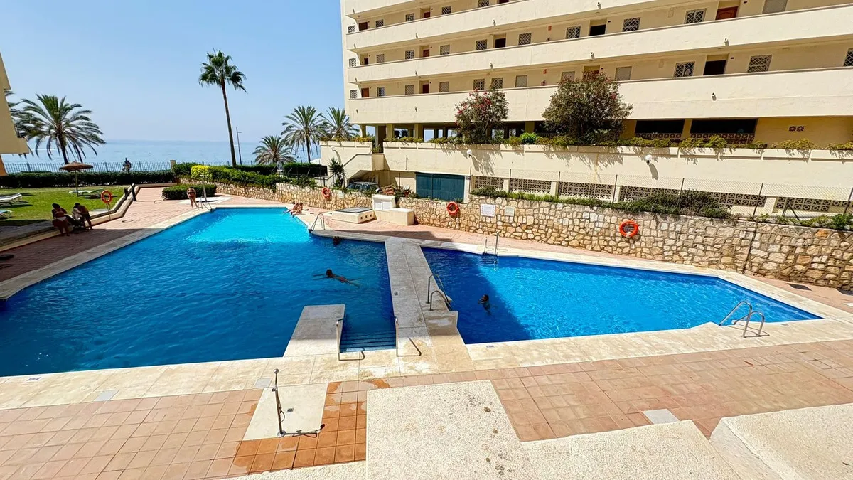 935b1424-cbfb-47de-a2e9-87963b92593b