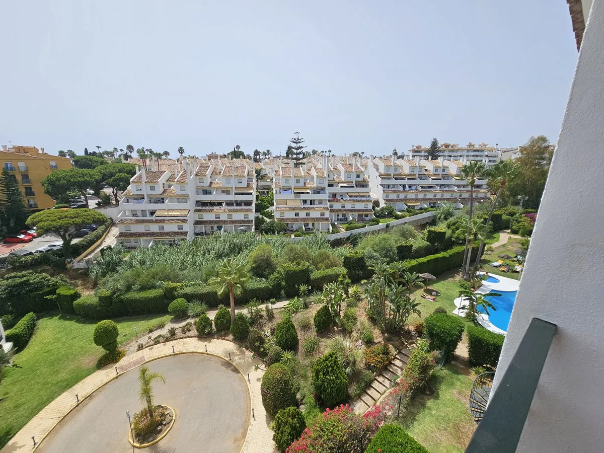 c61d4b22-9dcd-4dc6-bfe0-d6ebfb96dd3a