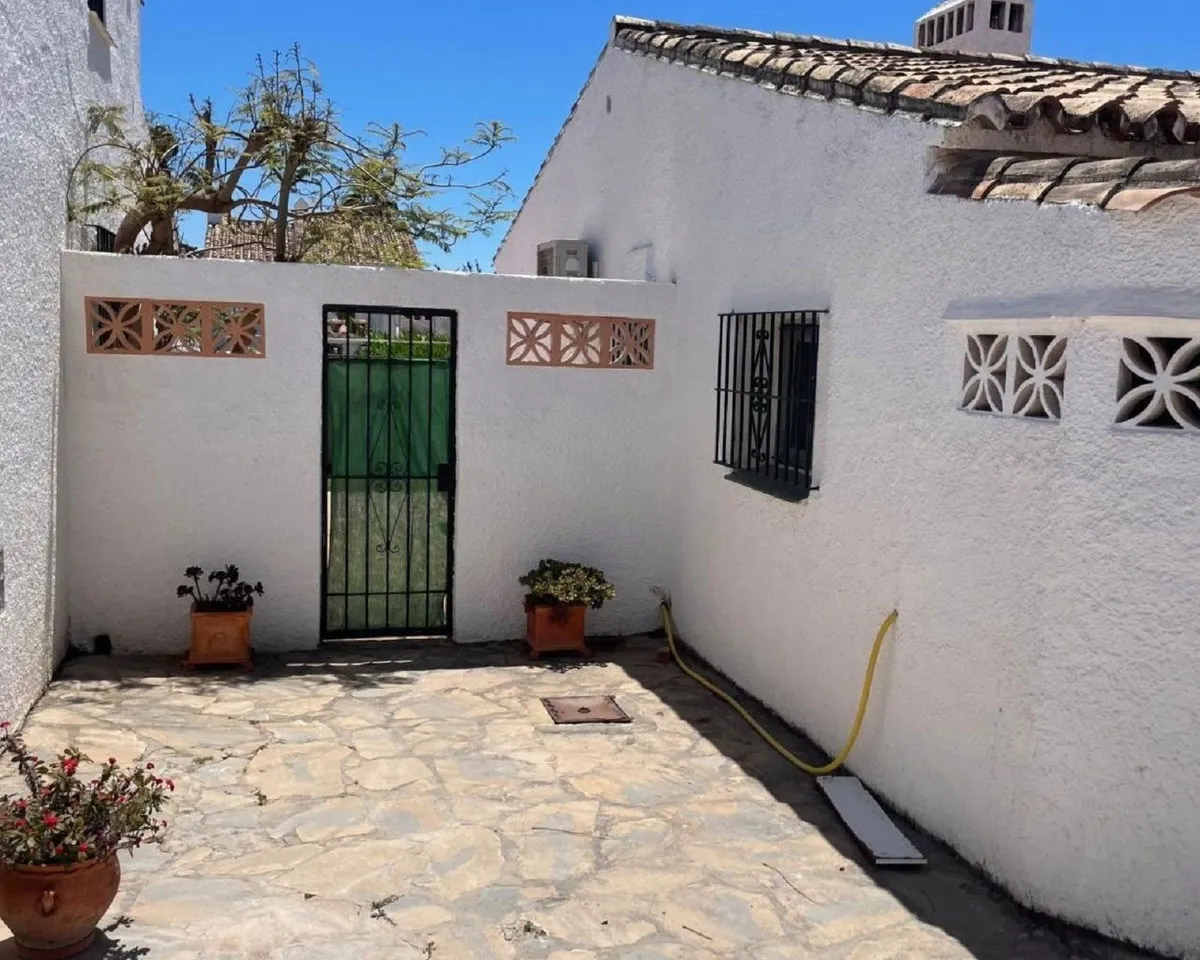 277665e4-885b-4b95-9b20-ba22271a0300