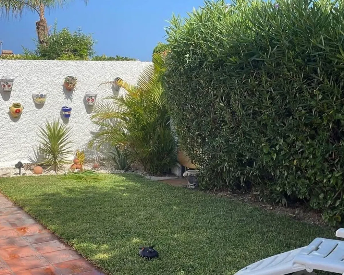 3a4028ff-34f2-41b4-adfb-fa59de755b9f