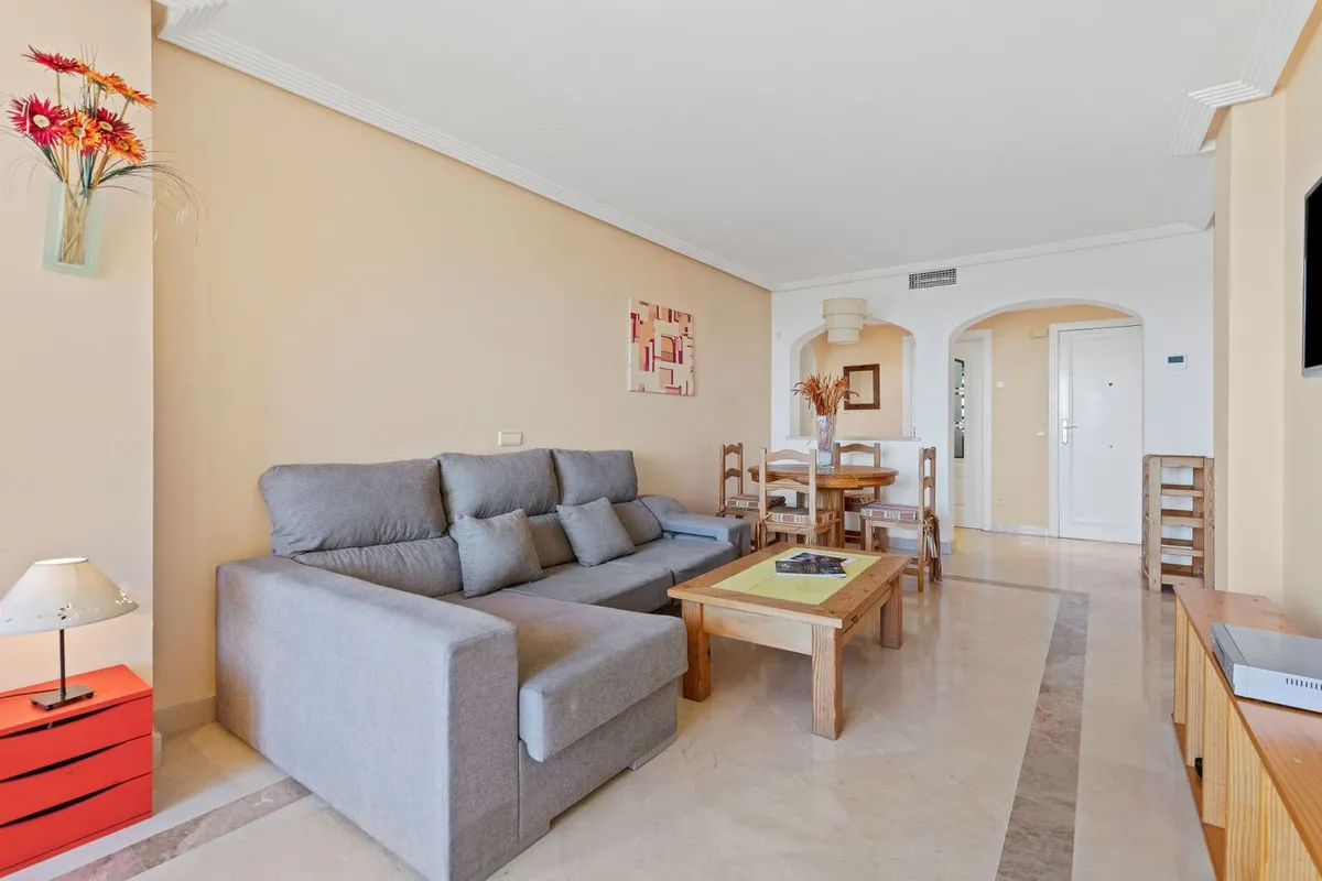 5b26086e-2bdd-4d37-be87-f02b40f230c2