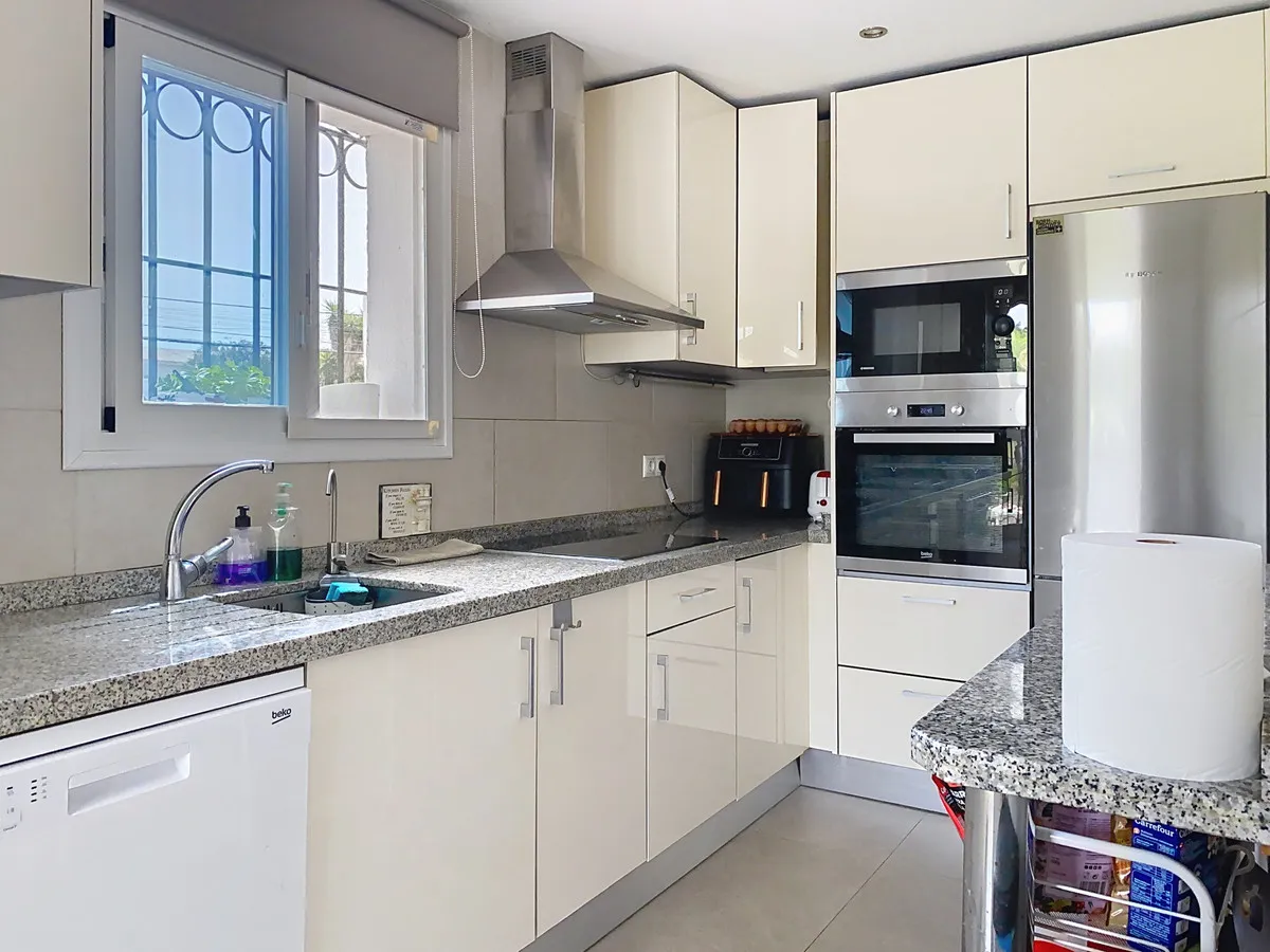 1d5597f5-4b0a-4465-a081-2c29ce7e1a31