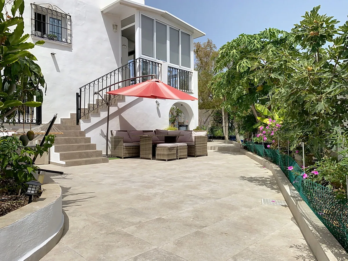 4f050871-2abe-4481-ae8f-1e3225369368