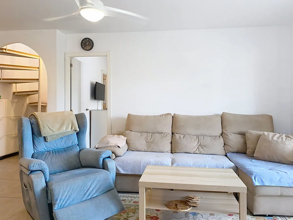 894db904-fa13-4ae5-8887-f9d62217ea8d