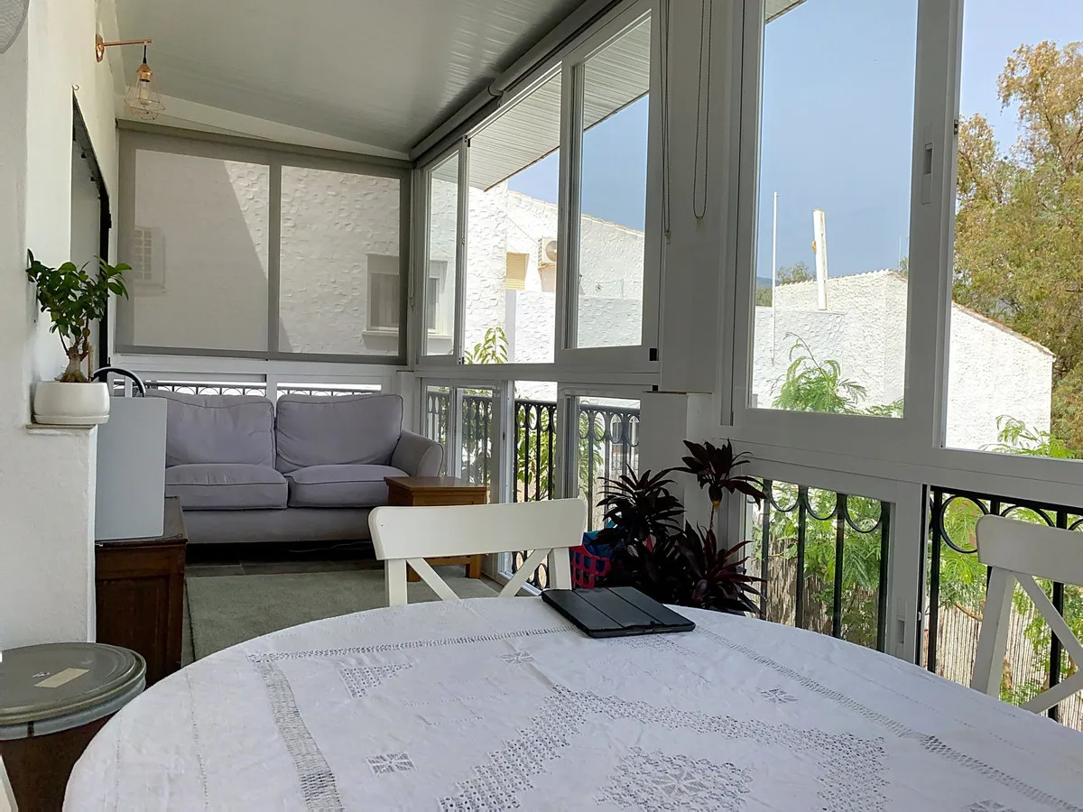 8f9b296b-f3ec-453b-b3d9-d33dad7e9e33