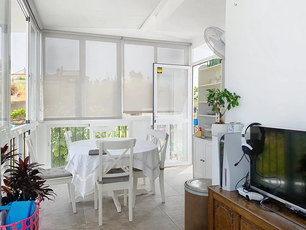 978379b9-352f-4287-b3d6-18dc1b2693fc