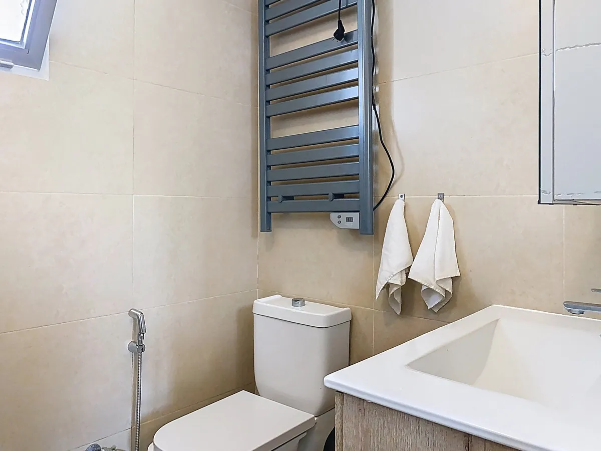 a2aab842-7cc9-4f85-86cd-427aa760b6fd