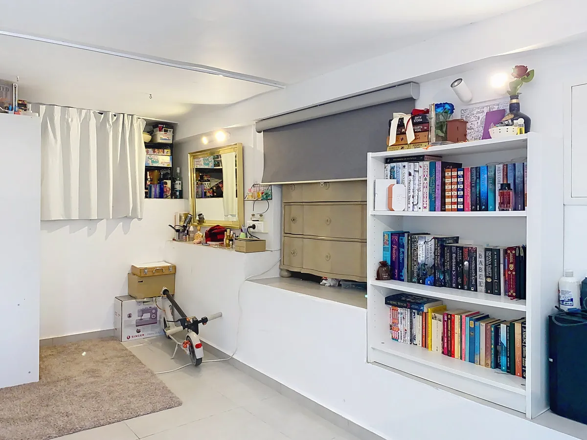 ebae06ef-3ea2-4d0b-bb1f-683a1eda0628