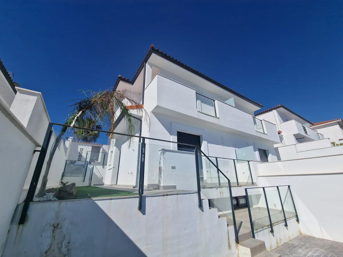 61634caa-33a2-44ff-b824-09e45a80f8d8