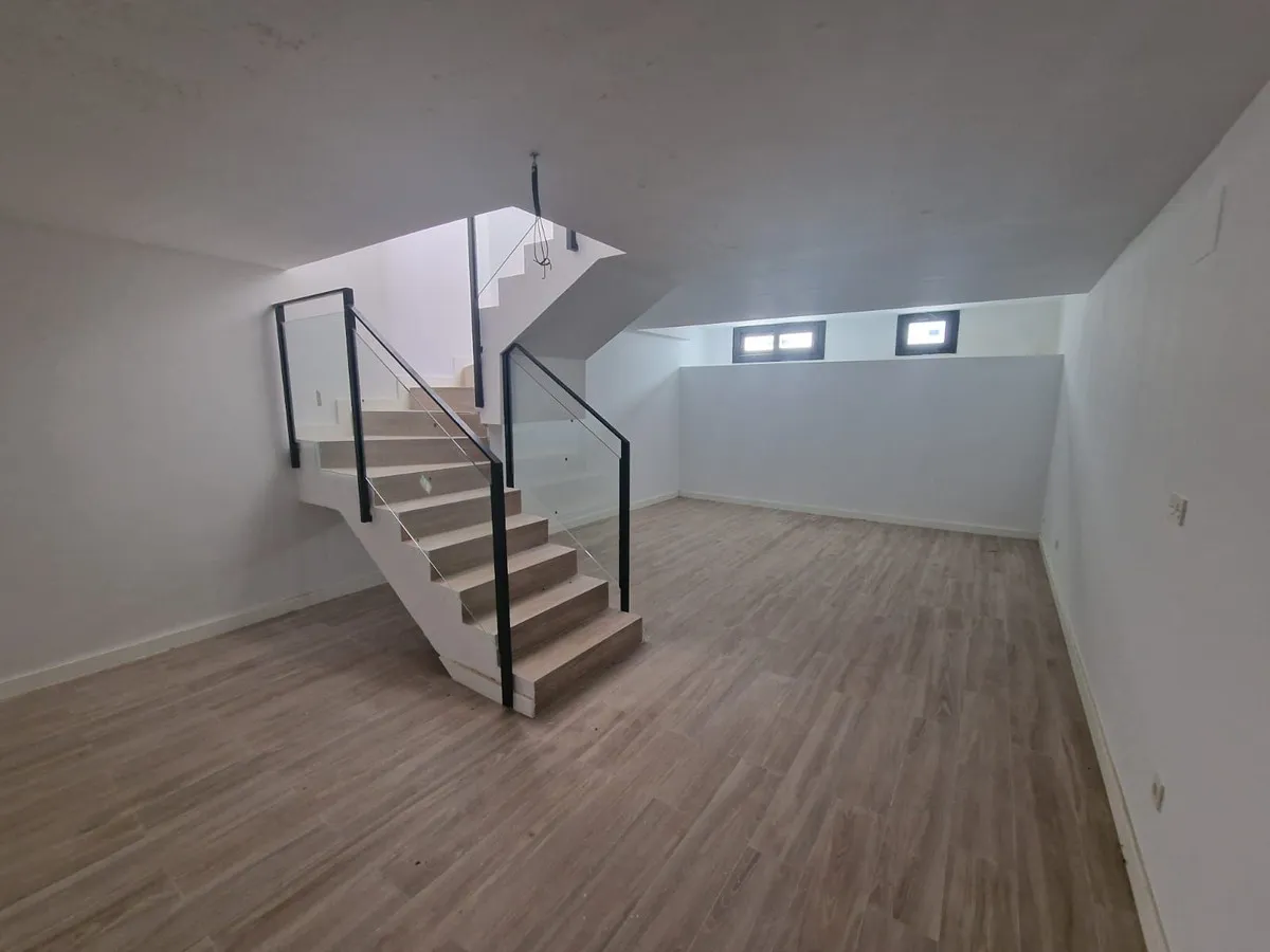 a5b55553-184c-4d6d-be41-5151bef6e3fb