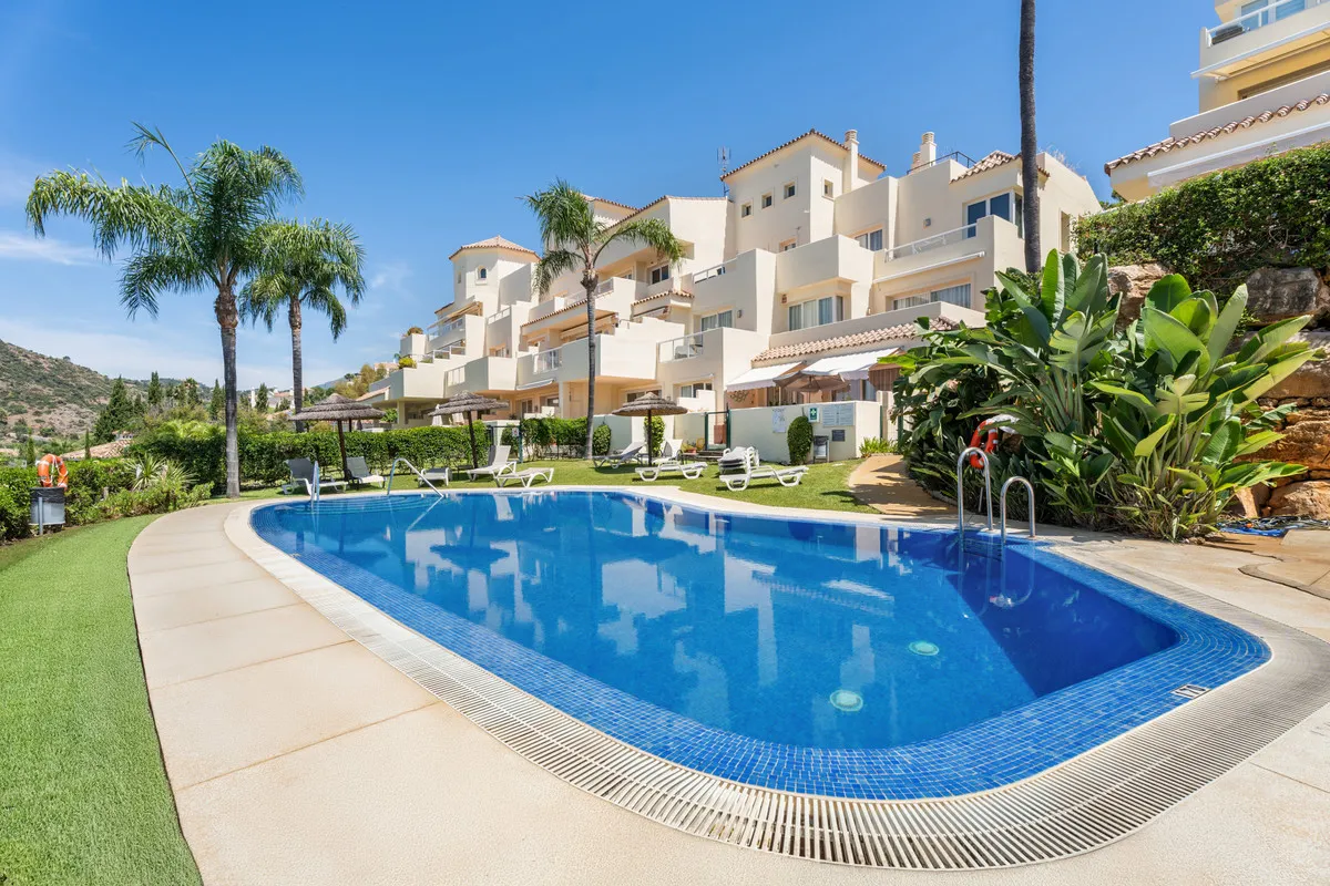 04b5e285-2c37-4420-a61f-14a9a2c32641