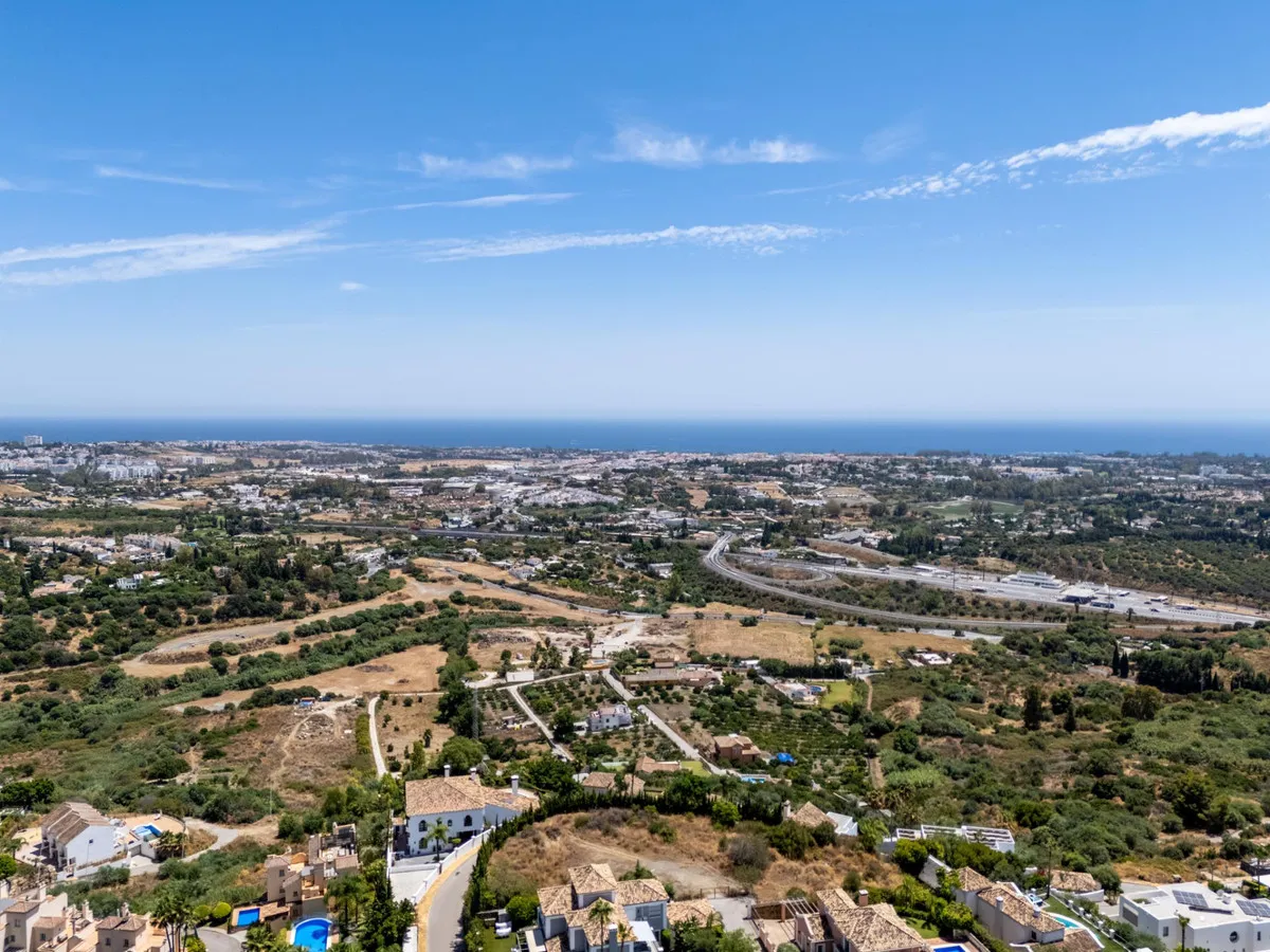 0cf9514a-a5fd-4e45-ba97-92f319634a4d