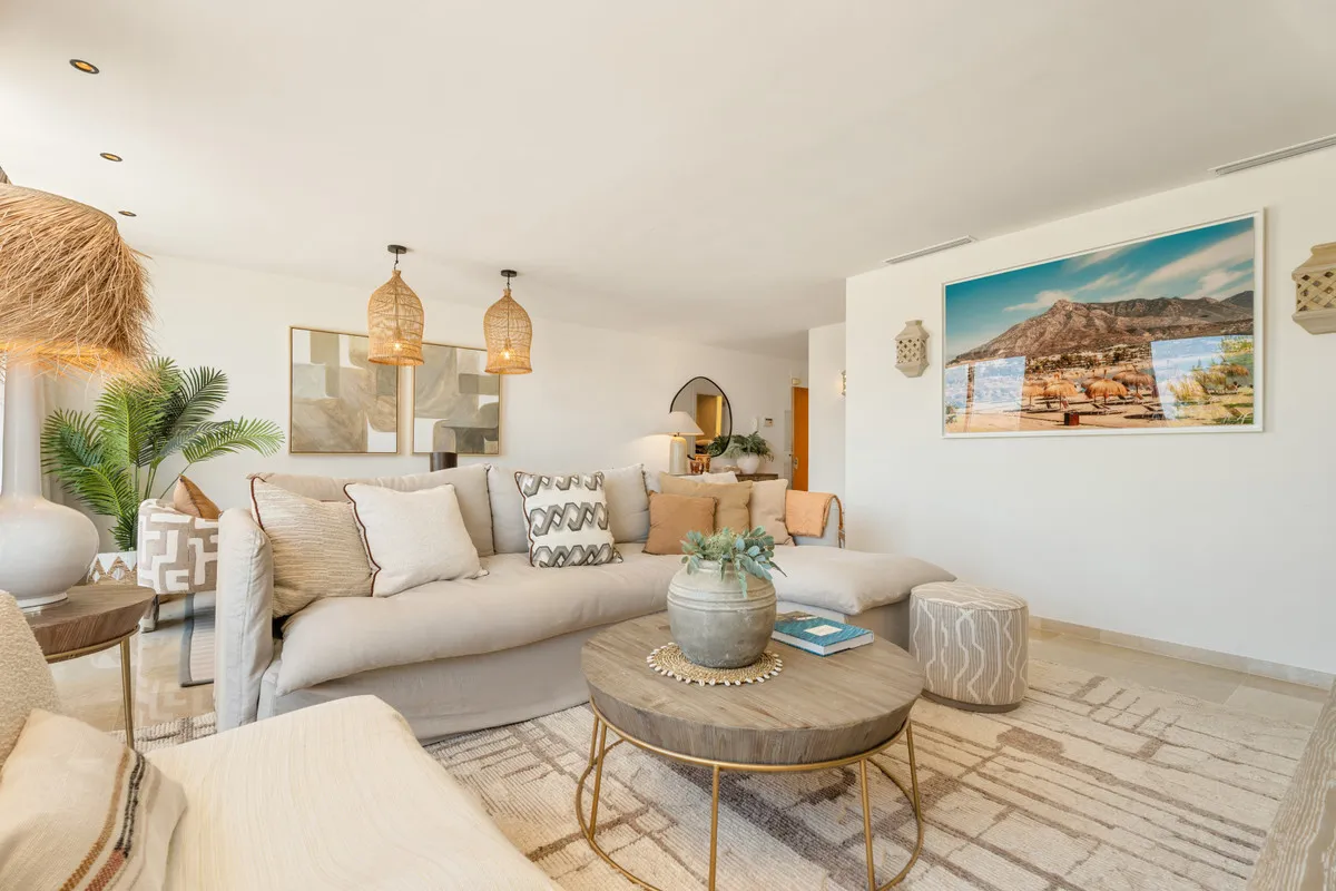 11a6ddcd-13ca-4a53-a208-8e7fa922ff23