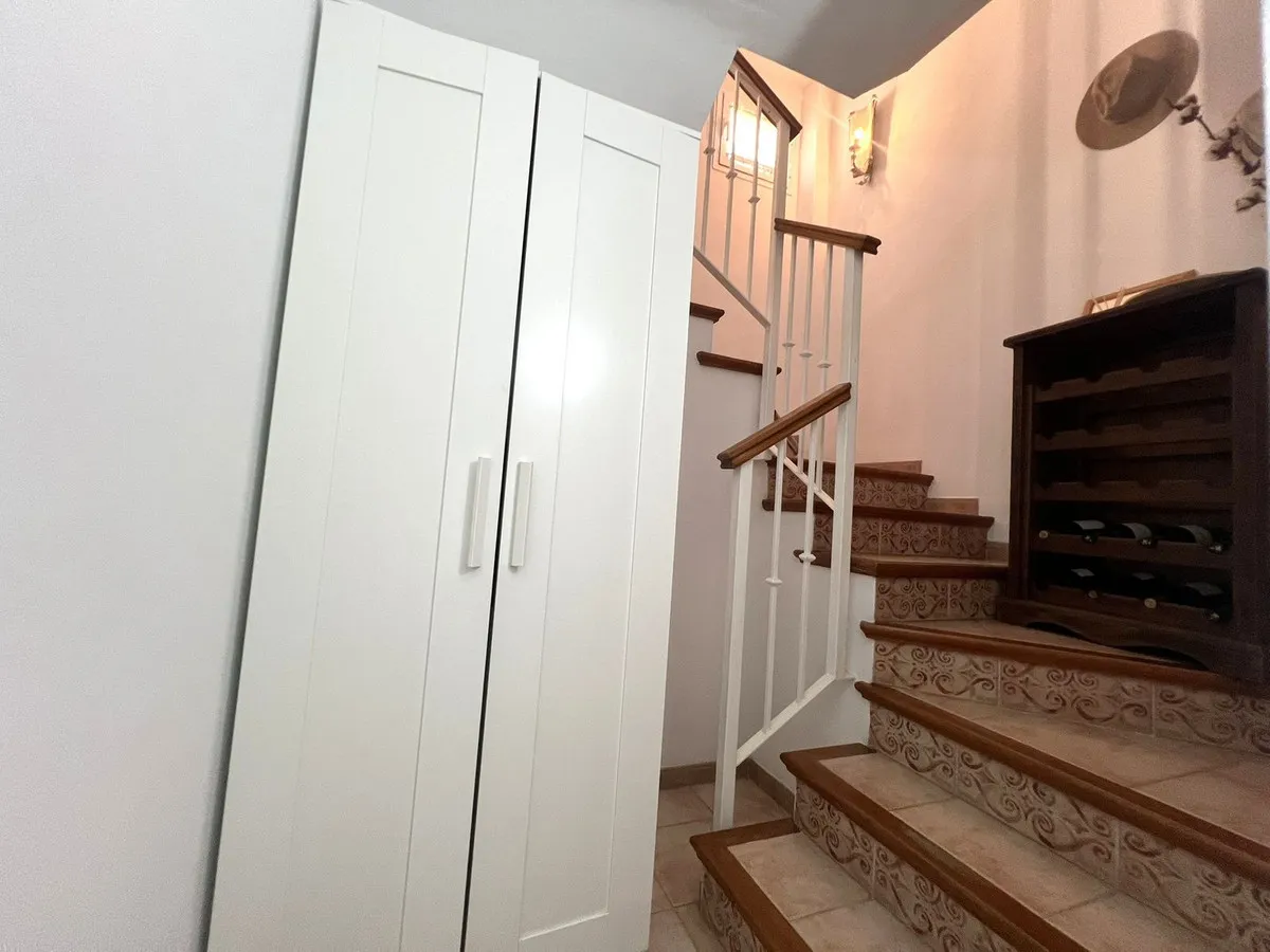 20cb10c8-d724-4a96-a548-01eb2a5def51