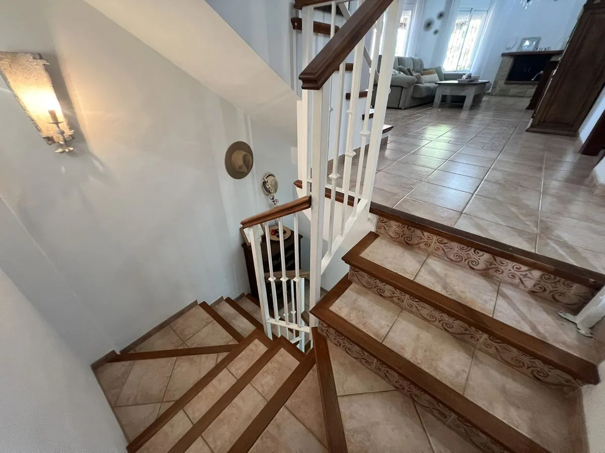 d7b732fb-c17c-42cd-8ca8-bb2183800c55