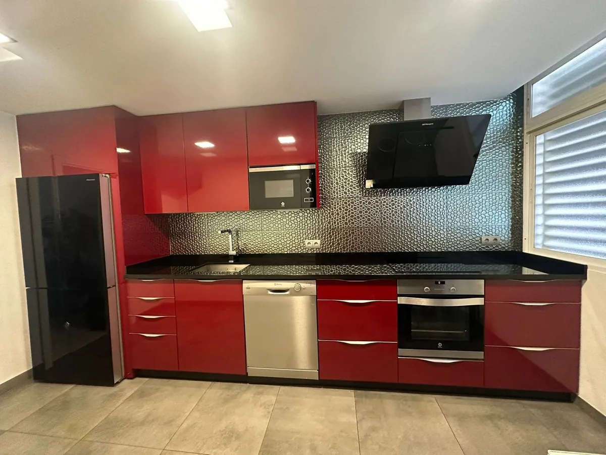 5b56715c-3a20-4b4f-9755-a23098e13eb6