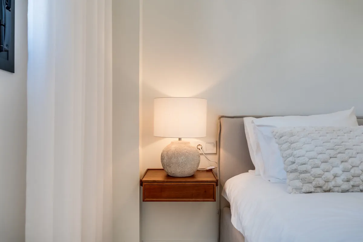 255b8a08-9e9c-4f8e-9156-dac64e4f644b