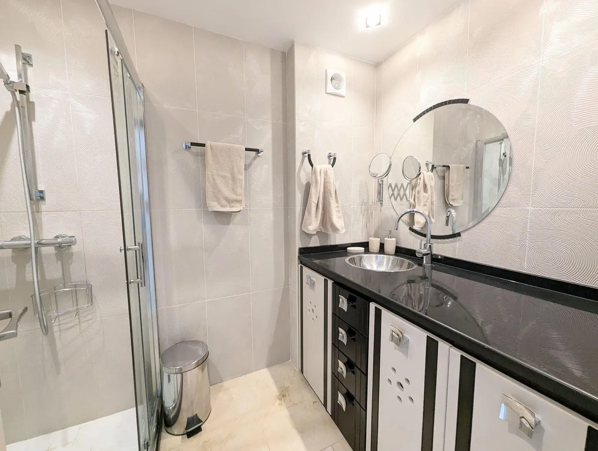 a64e5504-7cd2-42a2-bab8-4db347f68fb4