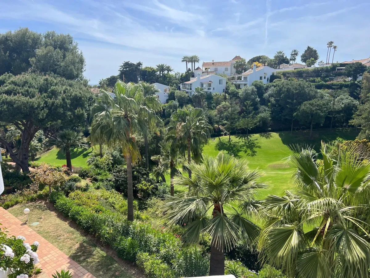 b1ec48cf-6a91-48c6-bec6-4a77d92a1afb