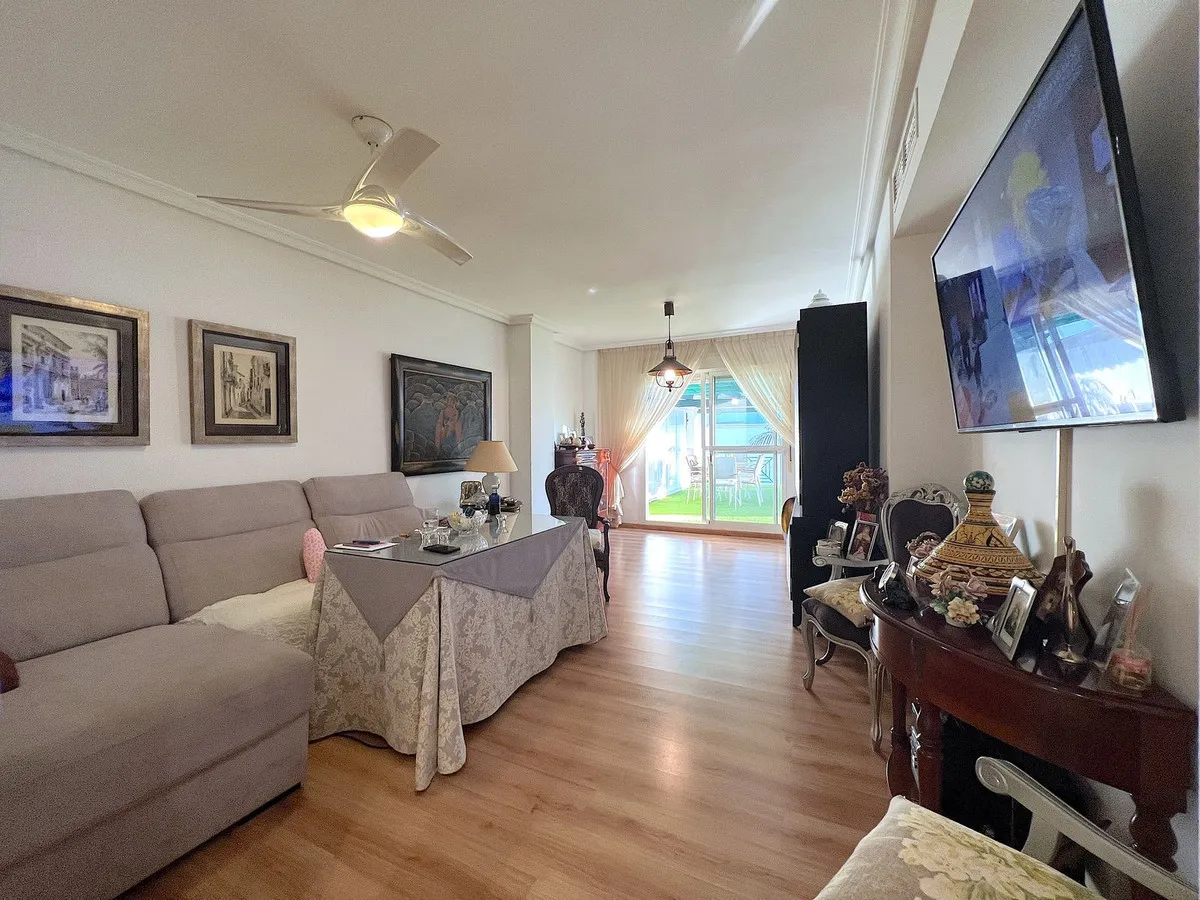 c566cd04-0c9d-4848-843a-0df6e41c3b3b